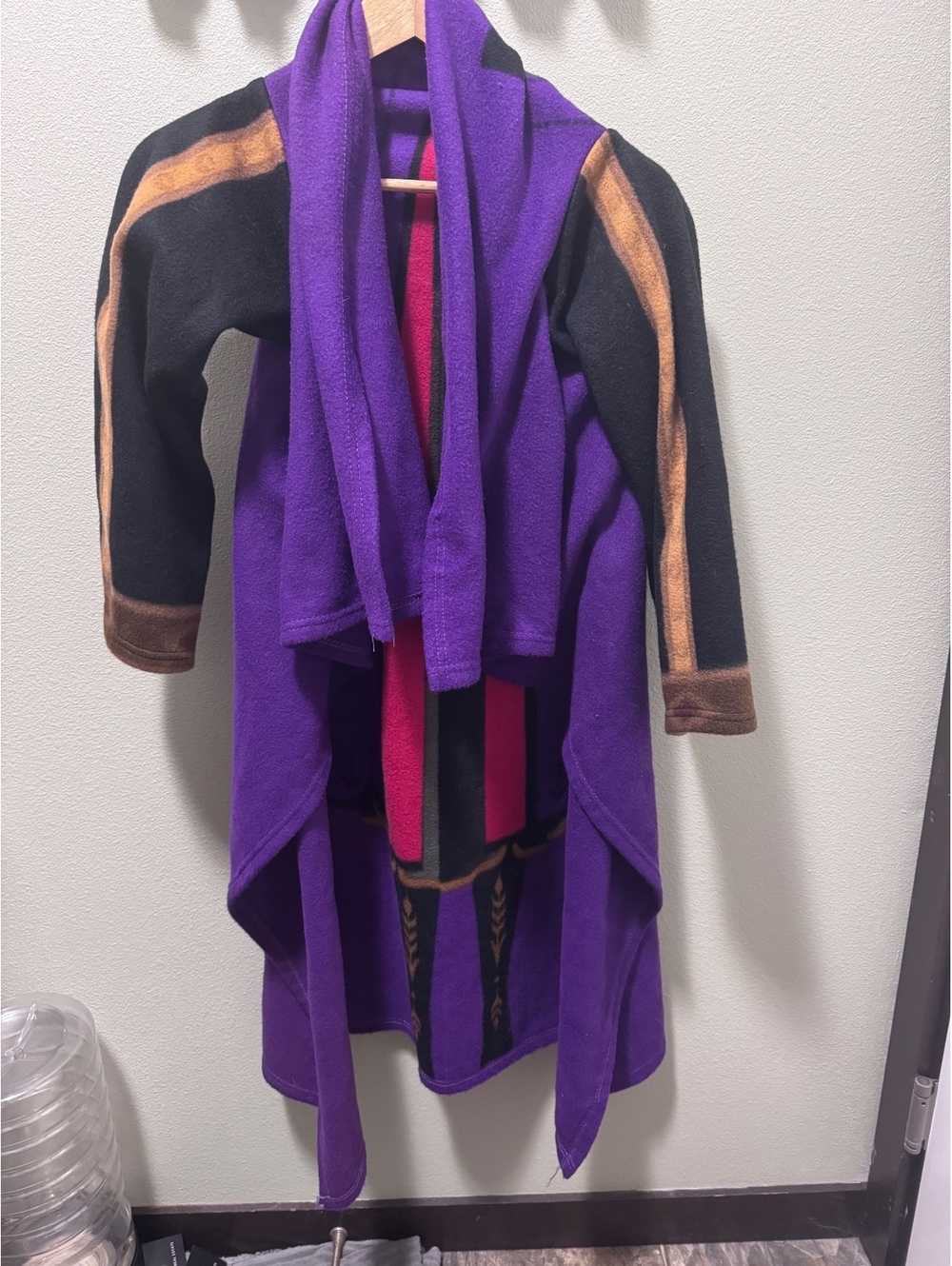Disney Frozen II Anna Wearable Fleece Blanket Robe The Northwest 2019 Purple